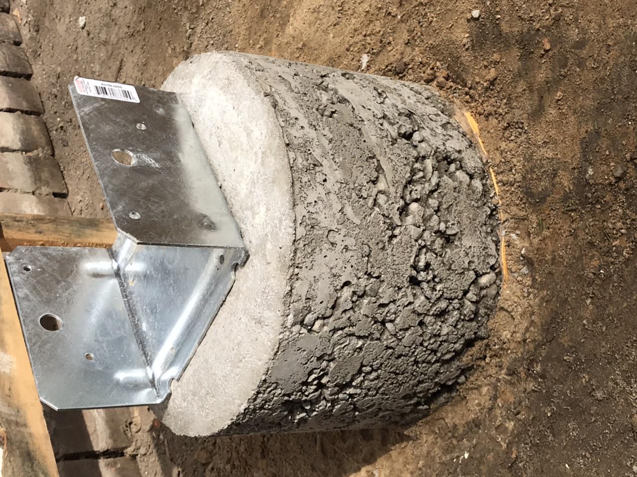 Unsafe or Dodgy Deck Posts - Deck post construction & inspection